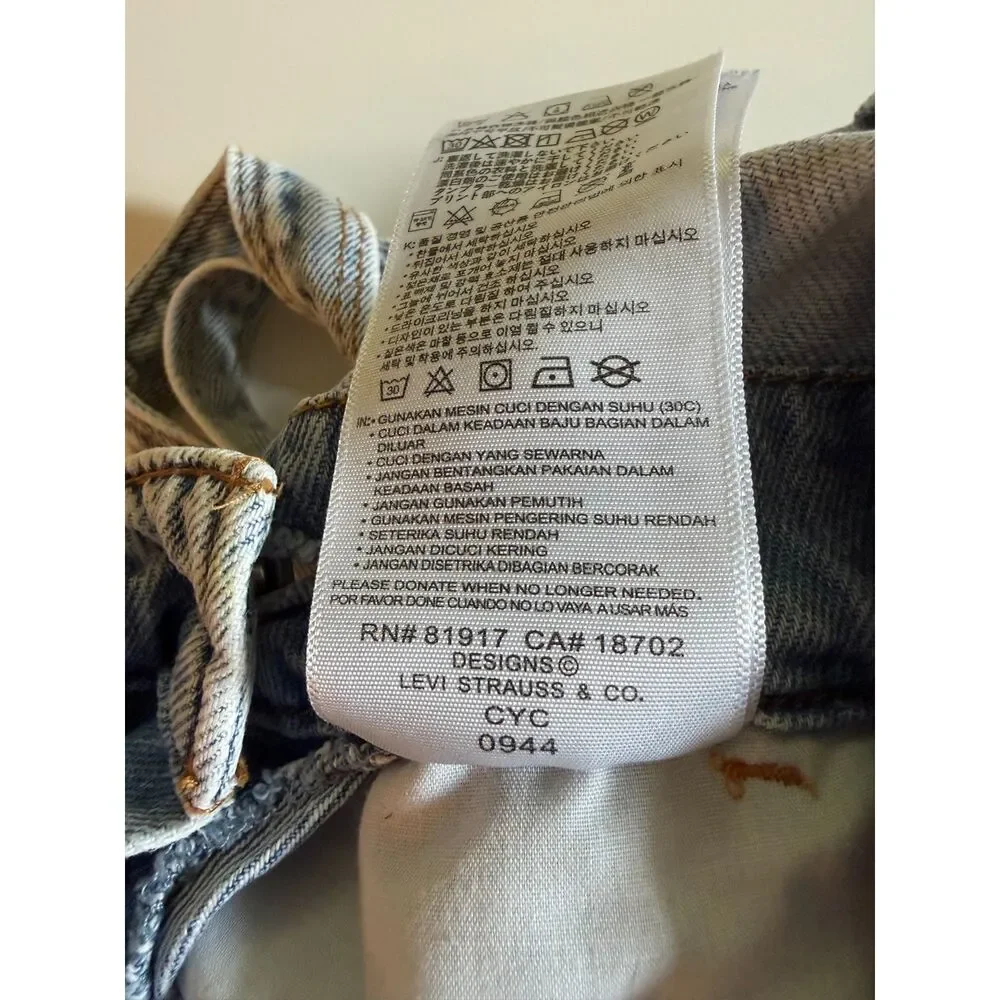 Levi's Girls Size 8 Denim Light Wash Shortall Adjustable